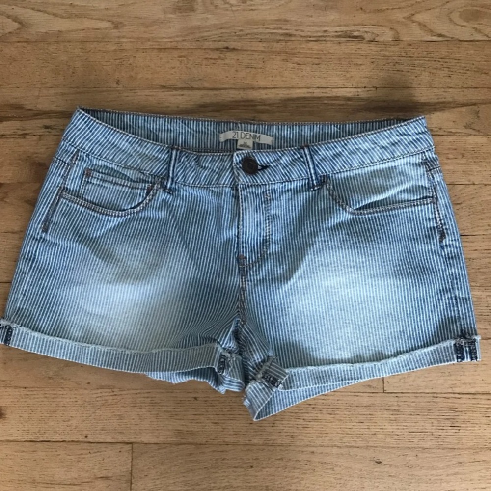 Forever 21 - Denim Shorts!
